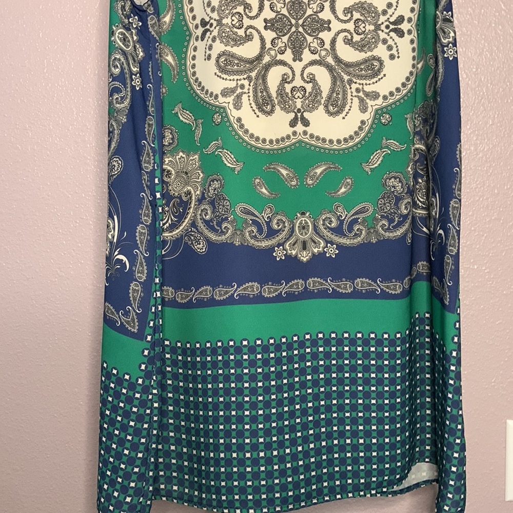 Top - Picture 2 of 5